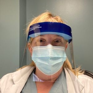 Meet your Posher, Laurie